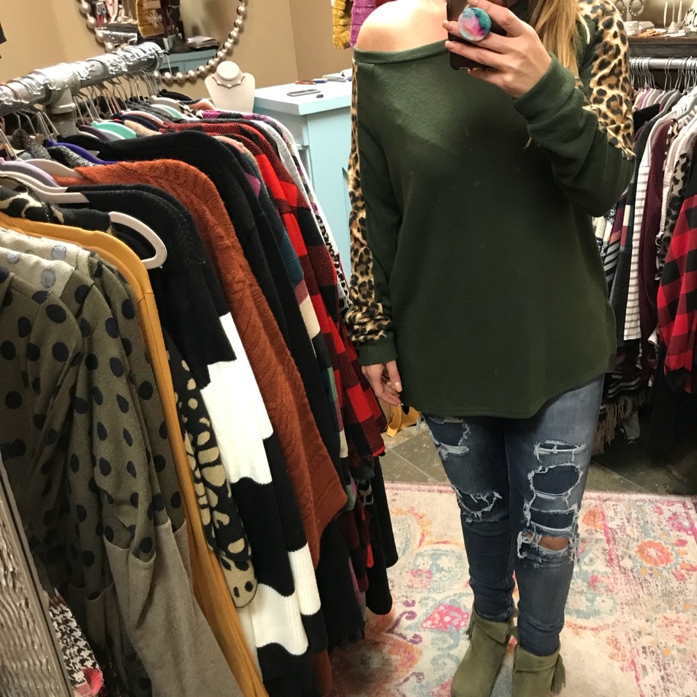 Olive green top leopard sleeves